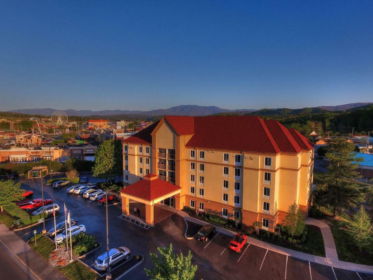 Hotel La Quinta By Wyndham Pigeon Forge Exterior foto